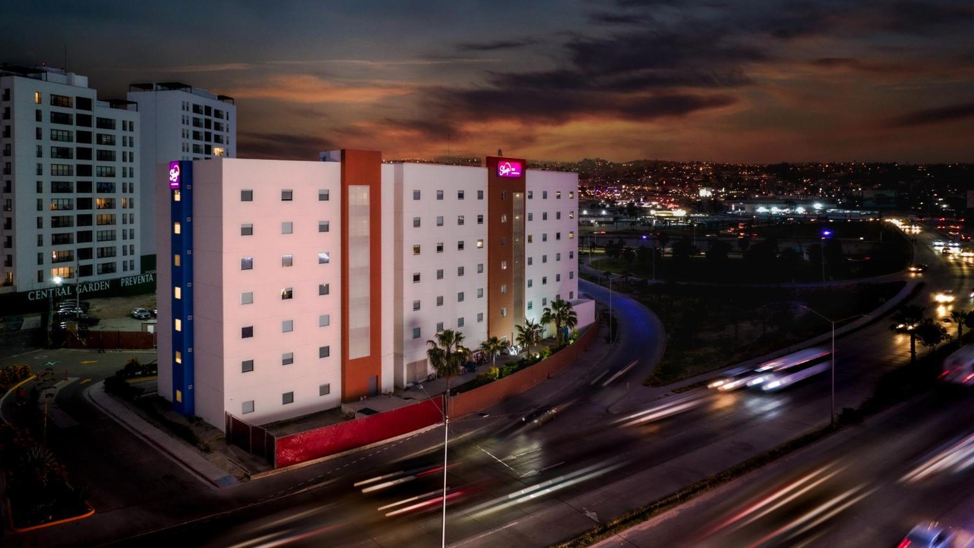 Sleep Inn Tijuana Ngoại thất bức ảnh